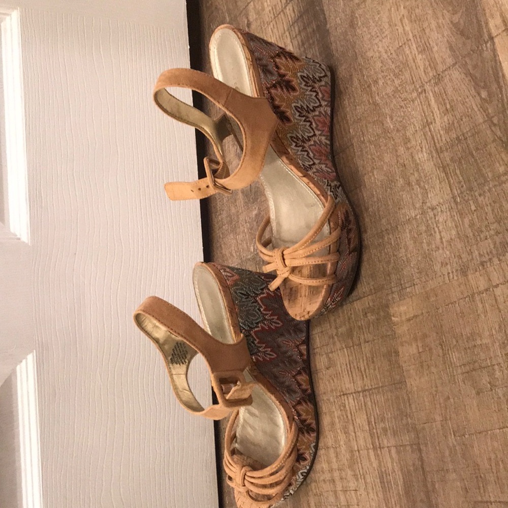 Cute wedges - Picture 3 of 8